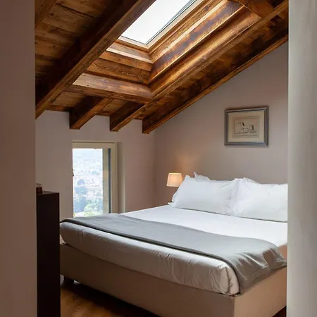 Toldino House 4 Min By Car To チェルノッビオ