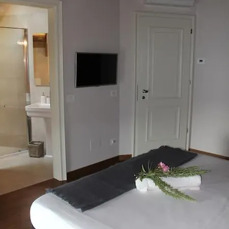 Toldino House 4 Min By Car To Holiday home