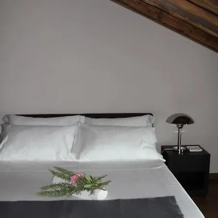 Toldino House 4 Min By Car To Holiday home