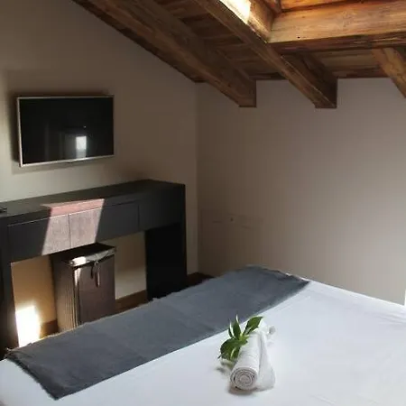 Toldino House 4 Min By Car To